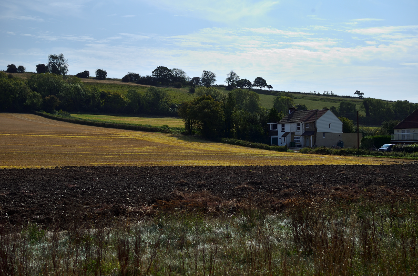 An image depicting the trail Elham Valley Way and its surrounding area.