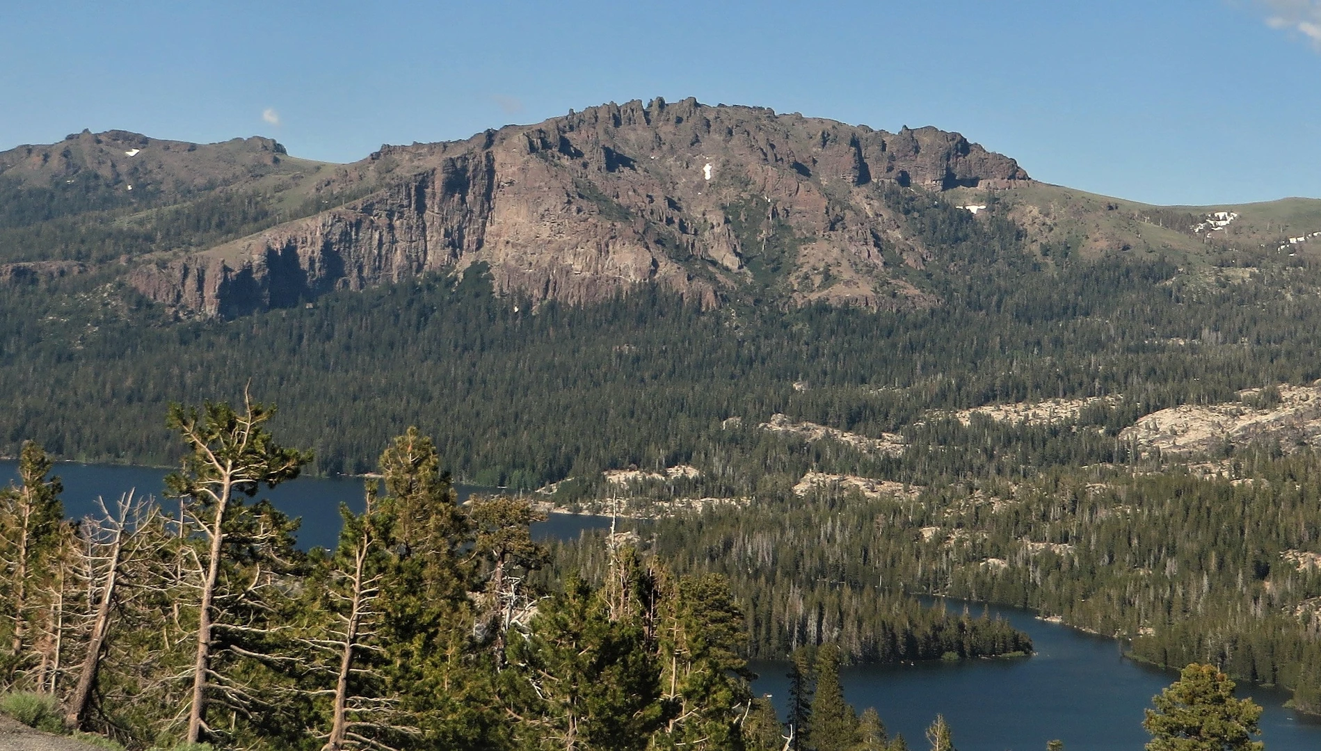 An image depicting the trail Thunder Mountain, Glove Rock and Two Sentinels Loop and its surrounding area.