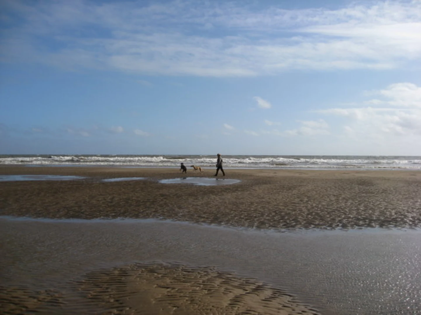 An image depicting the trail Mablethorpe and its surrounding area.