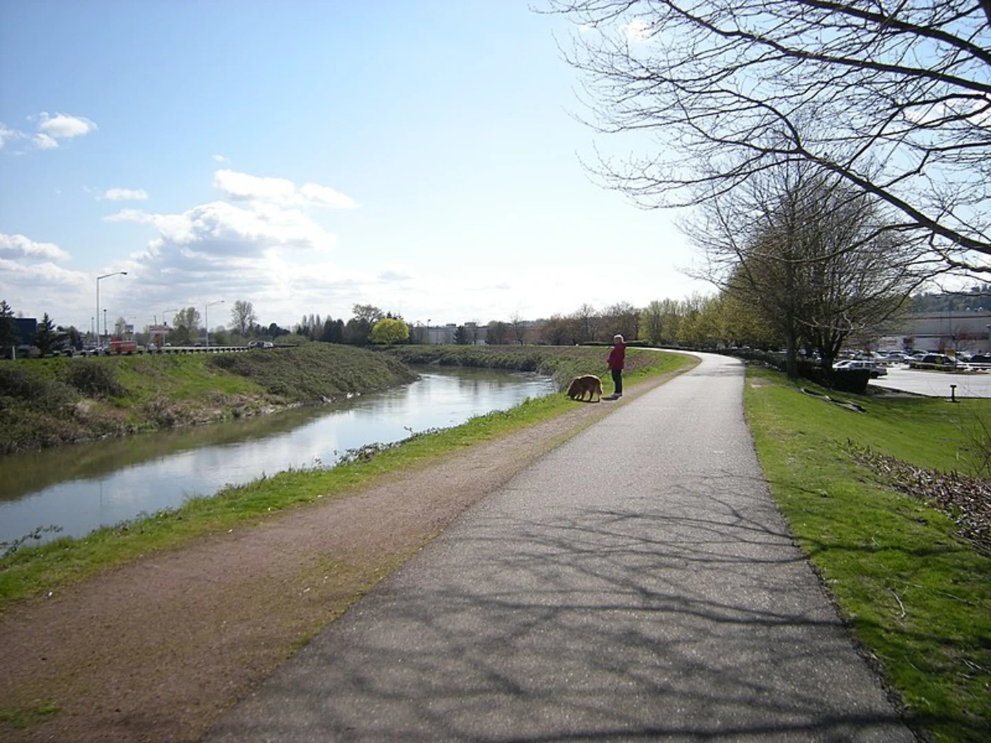 An image depicting the trail Green River Trail and its surrounding area.