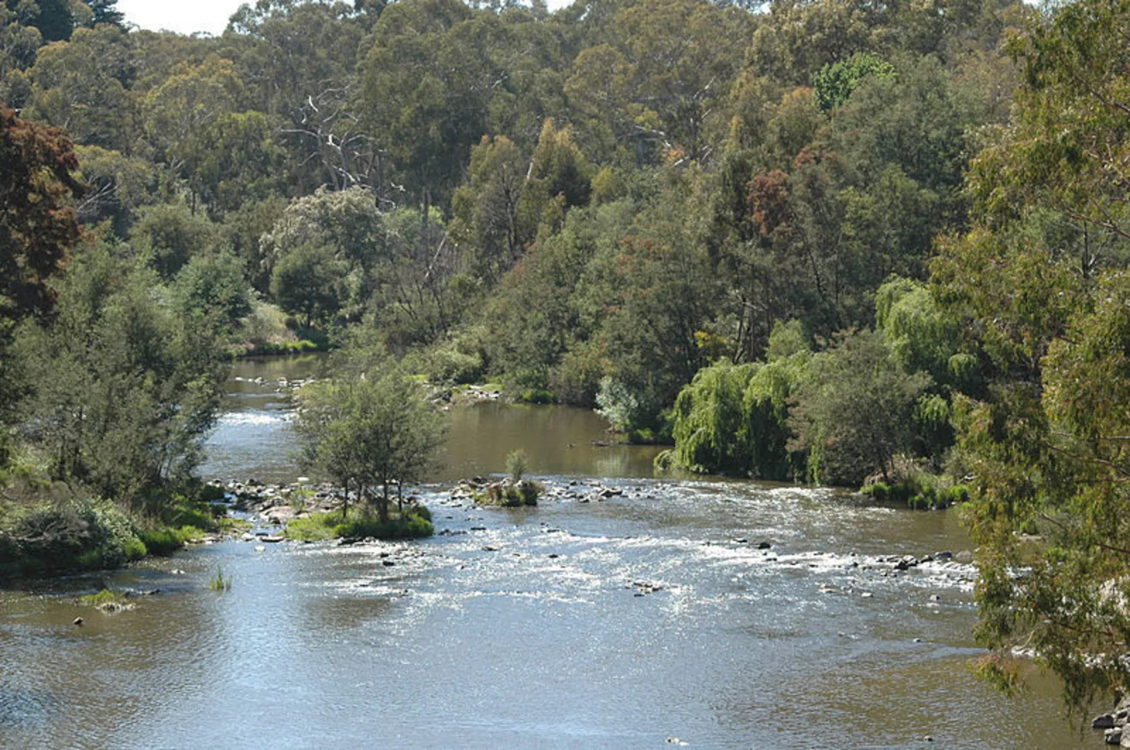 An image depicting the trail Heatherdale Walking Route and its surrounding area.