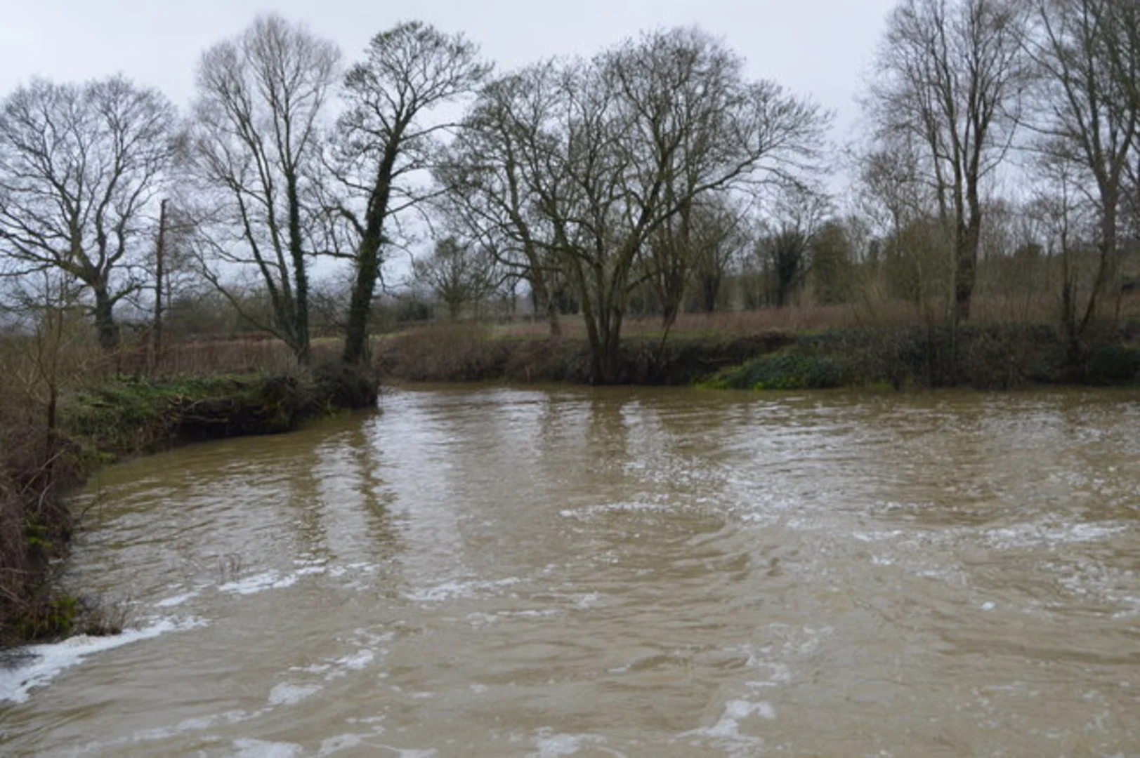 An image depicting the trail Barcombe Mills Walk and its surrounding area.
