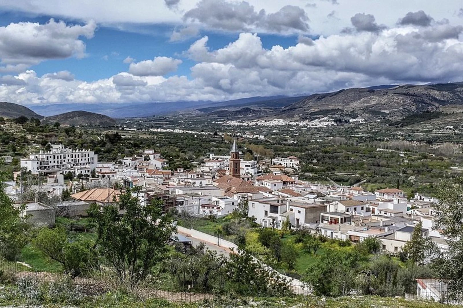 An image depicting the trail El Chaparral - About the Place PR A 203 and its surrounding area.