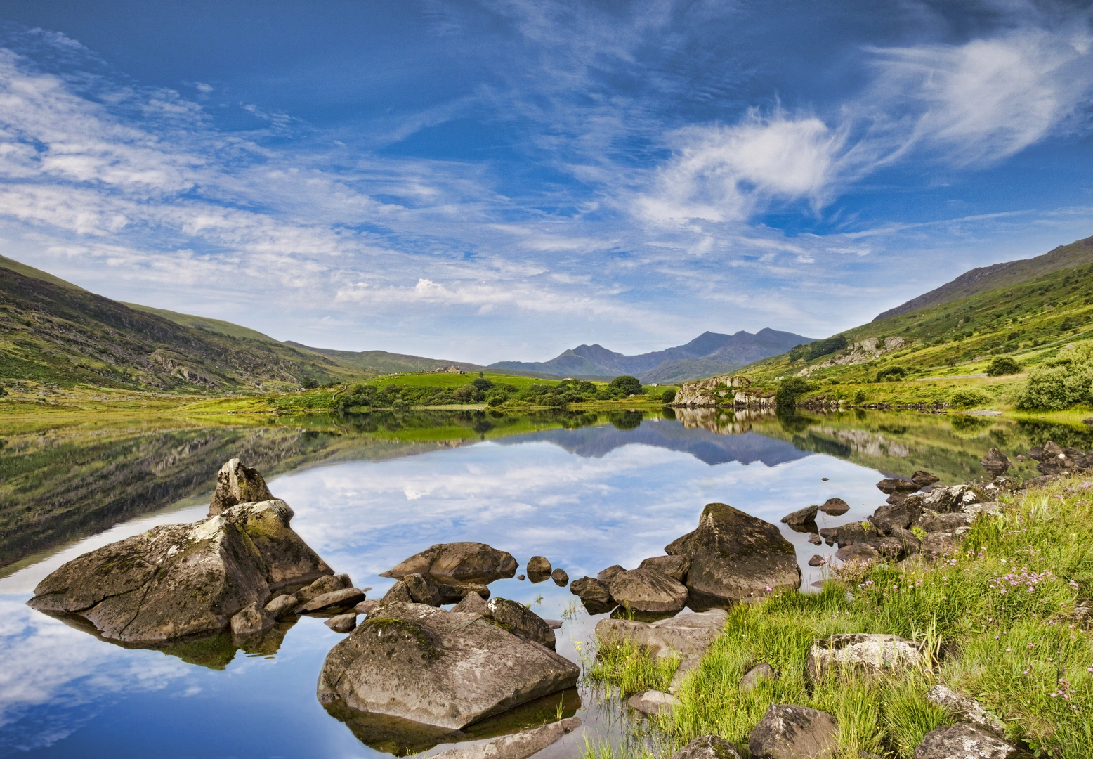 An image depicting the trail 24 Peaks Circuit from Llanberis and its surrounding area.