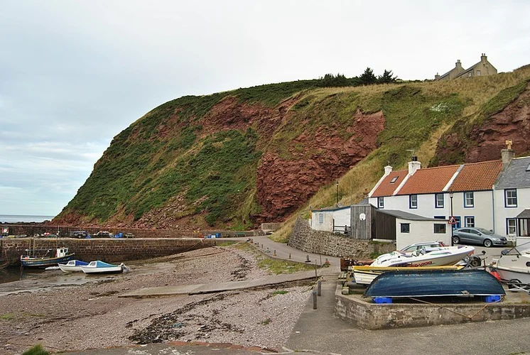 Crovie village to Pennan Walk