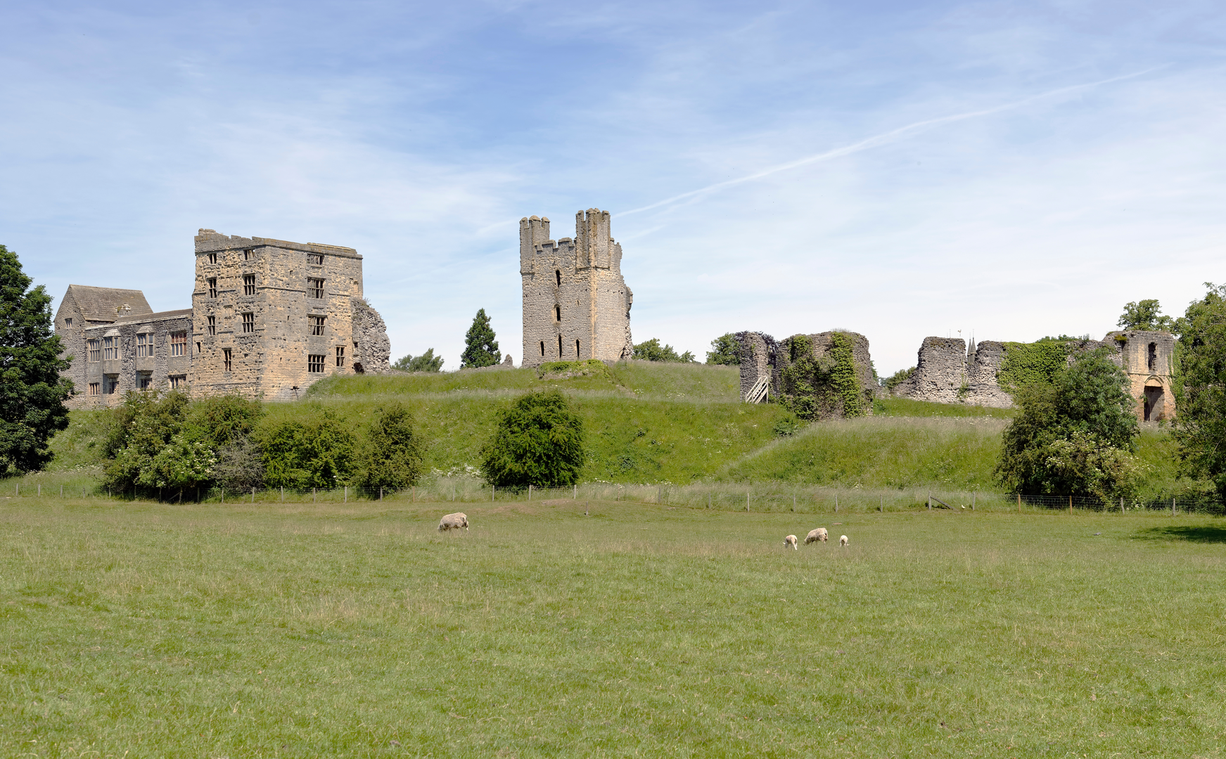 An image depicting the trail Helmsley to Ripon Walk in North Yorkshire and its surrounding area.