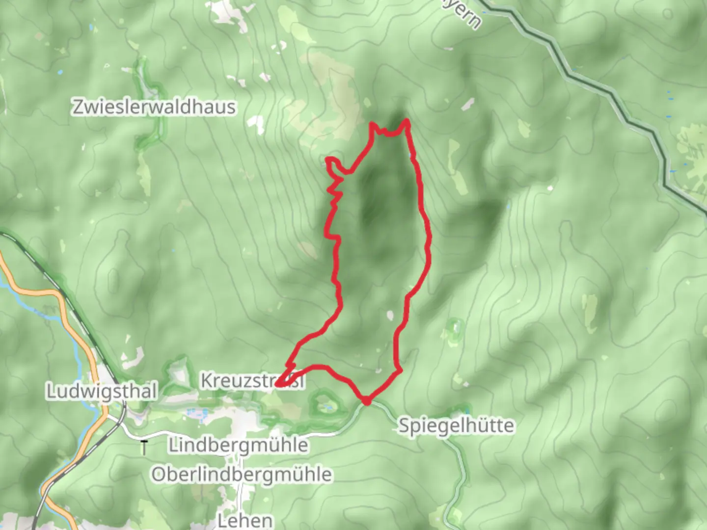 An image depicting the trail Höllbachschwelle Loop via Esche and Silberblatt and its surrounding area.