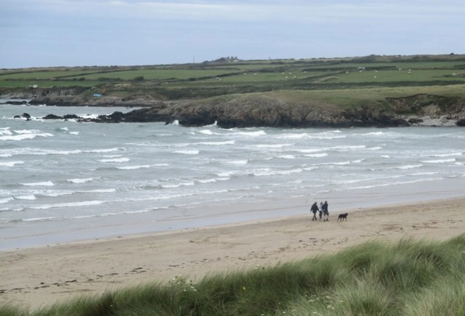 An image depicting the trail Aberffraw Loop and its surrounding area.