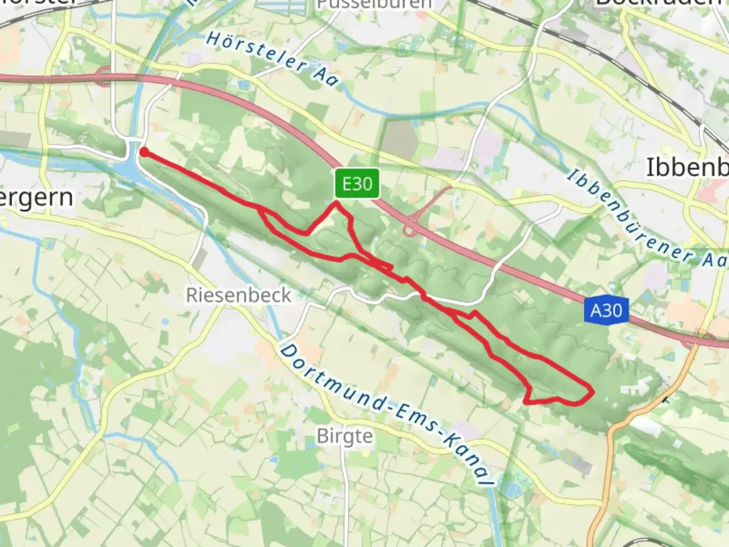 An image depicting the trail Riesenbecker Berg and Birgter Berg Walk and its surrounding area.