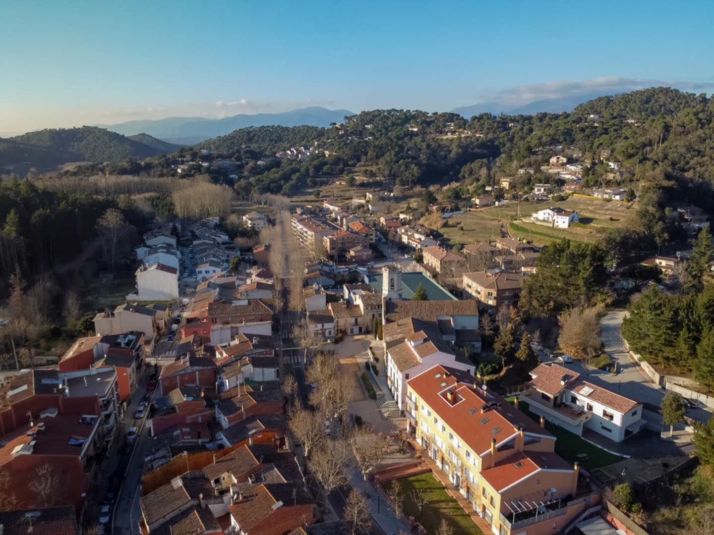 An image depicting the trail Can Vilar i el Sot de Can Montasell SL C 77 and its surrounding area.
