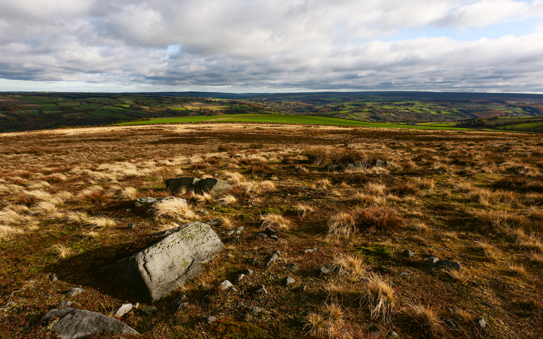 An image depicting the trail Grosmont to Beck Hole Walk and its surrounding area.