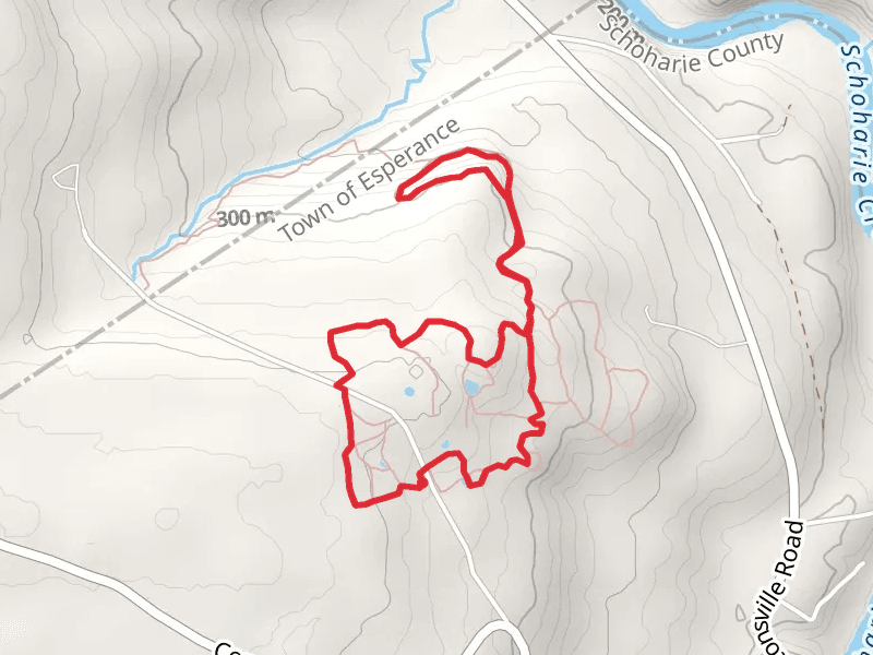 Meeting House and Barn Pond Loop Trail