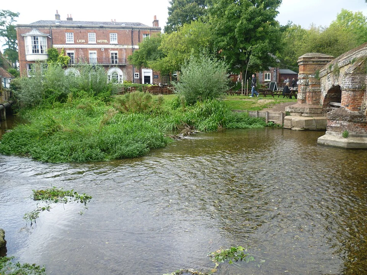 An image depicting the trail Darent Walk - Horton Kirby and its surrounding area.