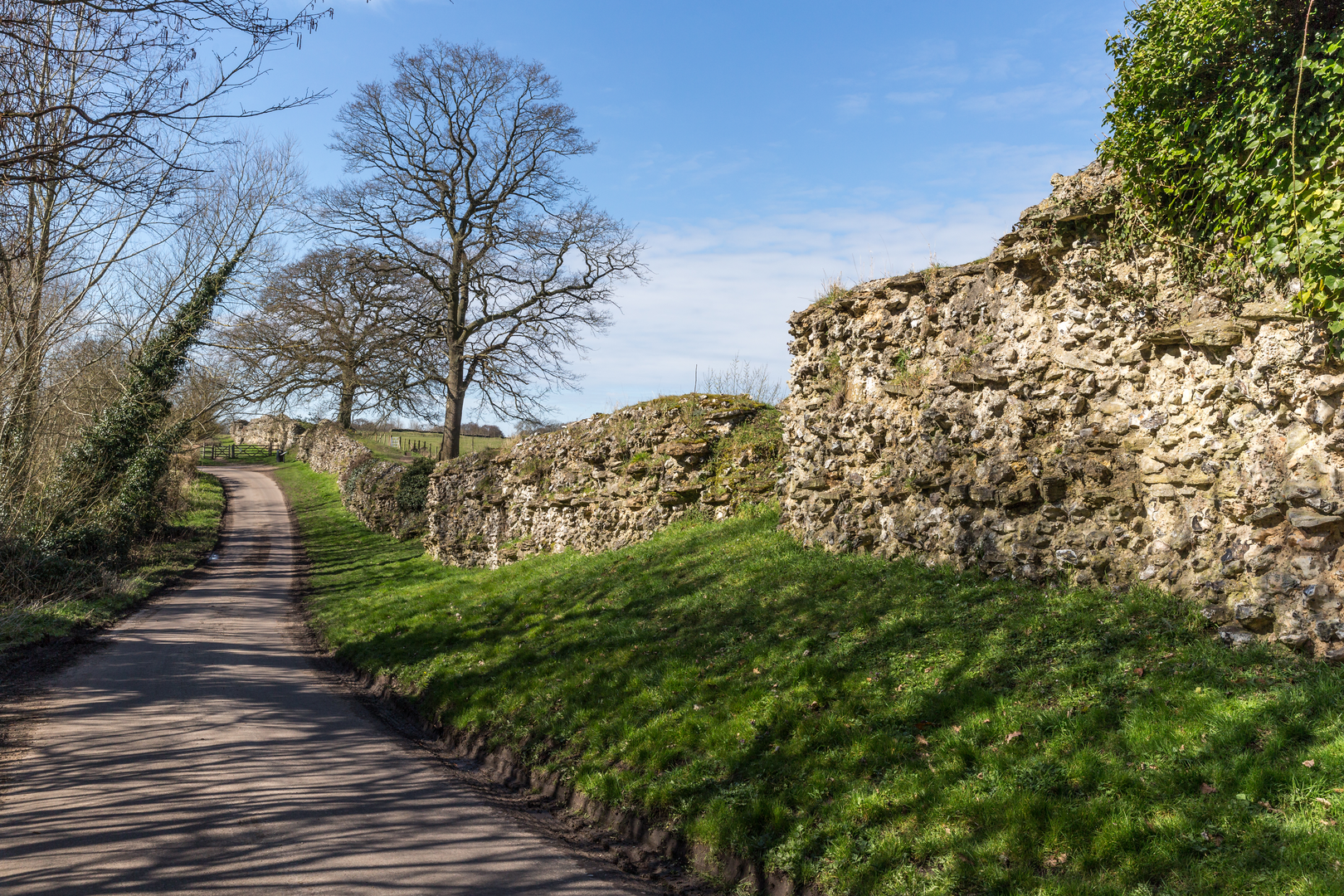 An image depicting the trail Roman Way and its surrounding area.