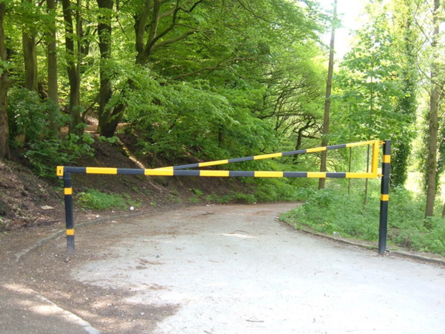 An image depicting the trail Crime Lake and Daisy Nook Country Park Loop and its surrounding area.