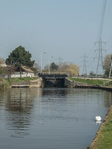 Lee Valley Walk and Lee Canal Towpath