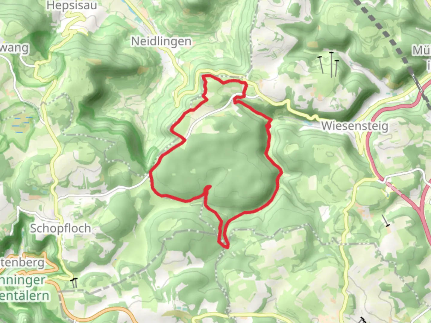 An image depicting the trail Loewenpfade and Albtraufgaenger Loop and its surrounding area.
