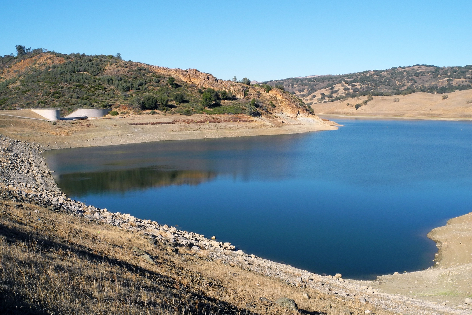 An image depicting the trail Coyote Road and Creek Loop and its surrounding area.