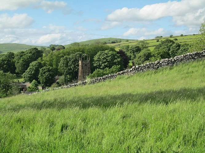 Hartington and Crowdecote Loop via Pilsbury Castle
