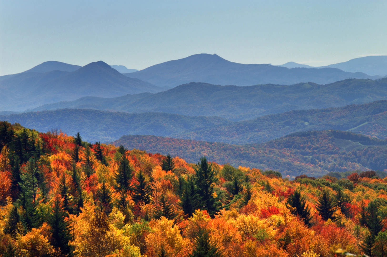 An image depicting the trail Whispering Waters Trail and its surrounding area.
