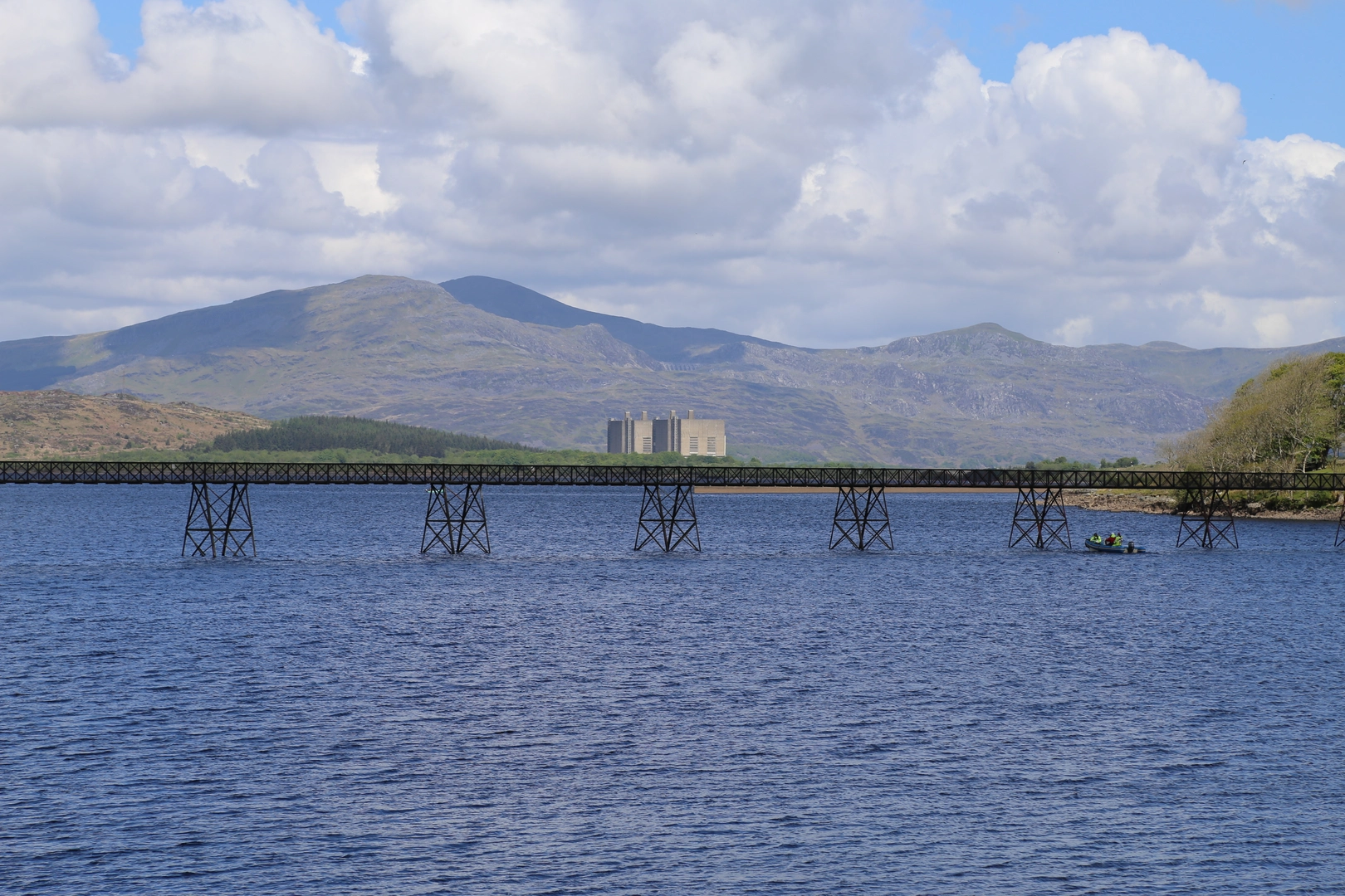 An image depicting the trail Rhinogs from Trawsfynydd and its surrounding area.