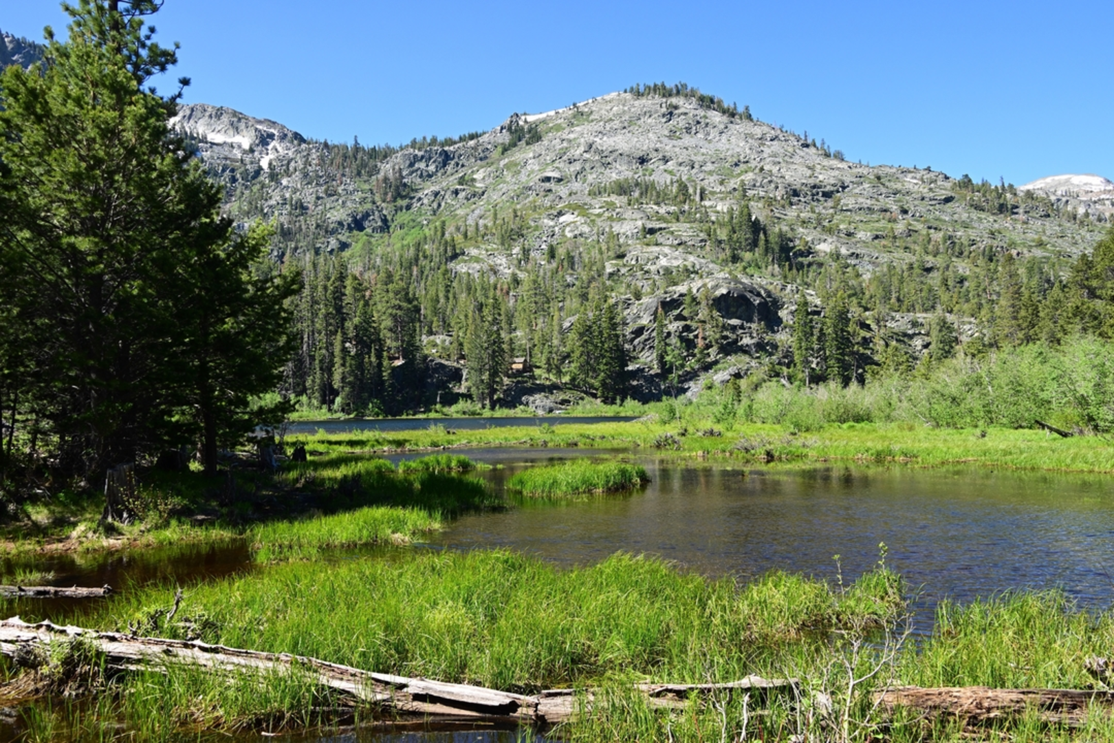 An image depicting the trail Valley View Trail and its surrounding area.