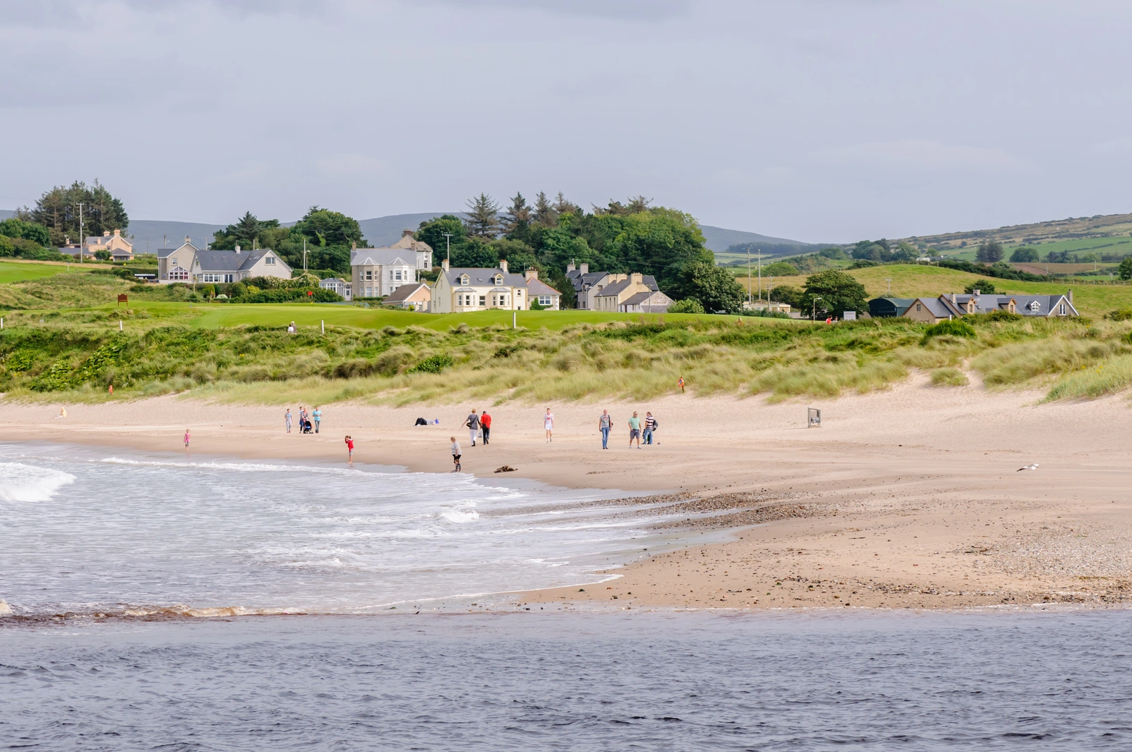 An image depicting the trail Ballycastle Sralagagh Loop Walk and its surrounding area.