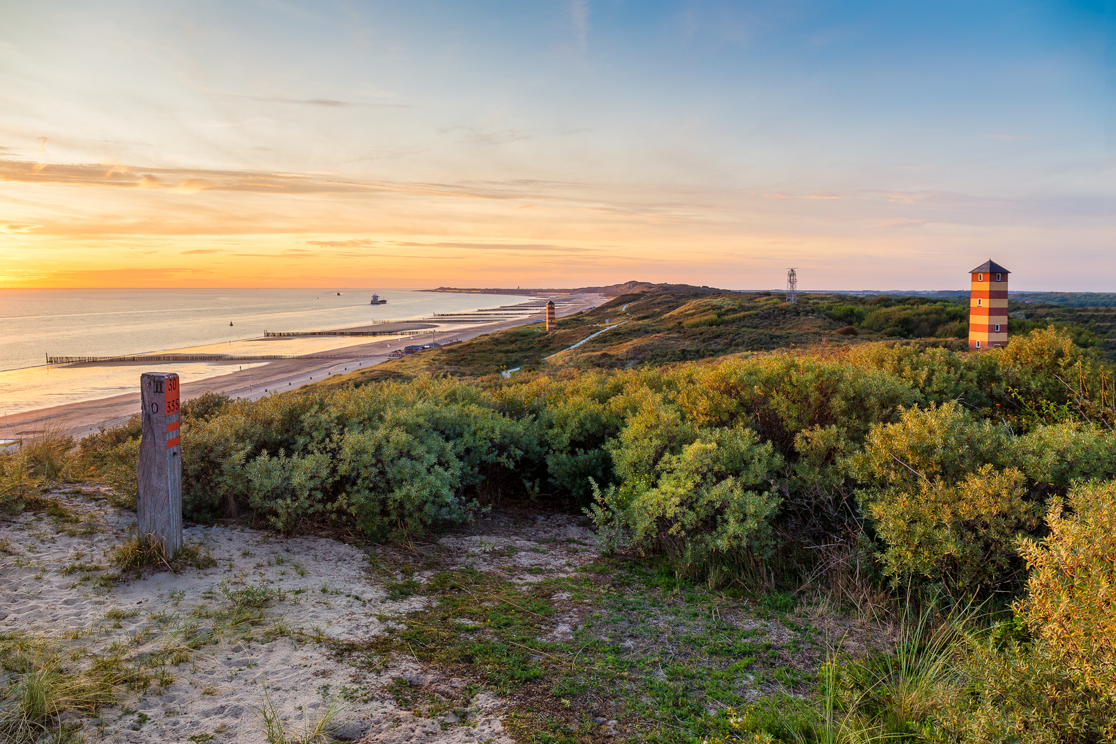An image depicting the trail Strandweg, Kreekweg and Hondegemsweg Loop and its surrounding area.