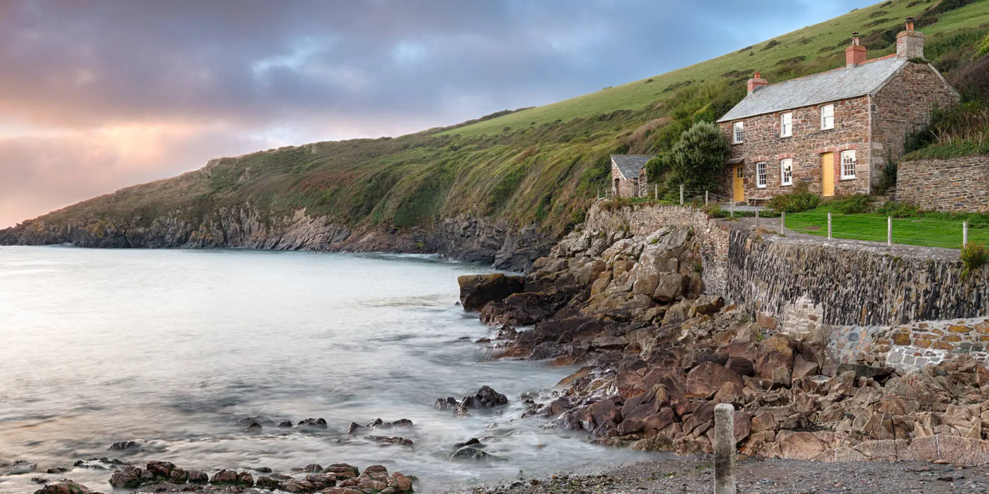 An image depicting the trail Port Quin and Pine Haven Trail and its surrounding area.