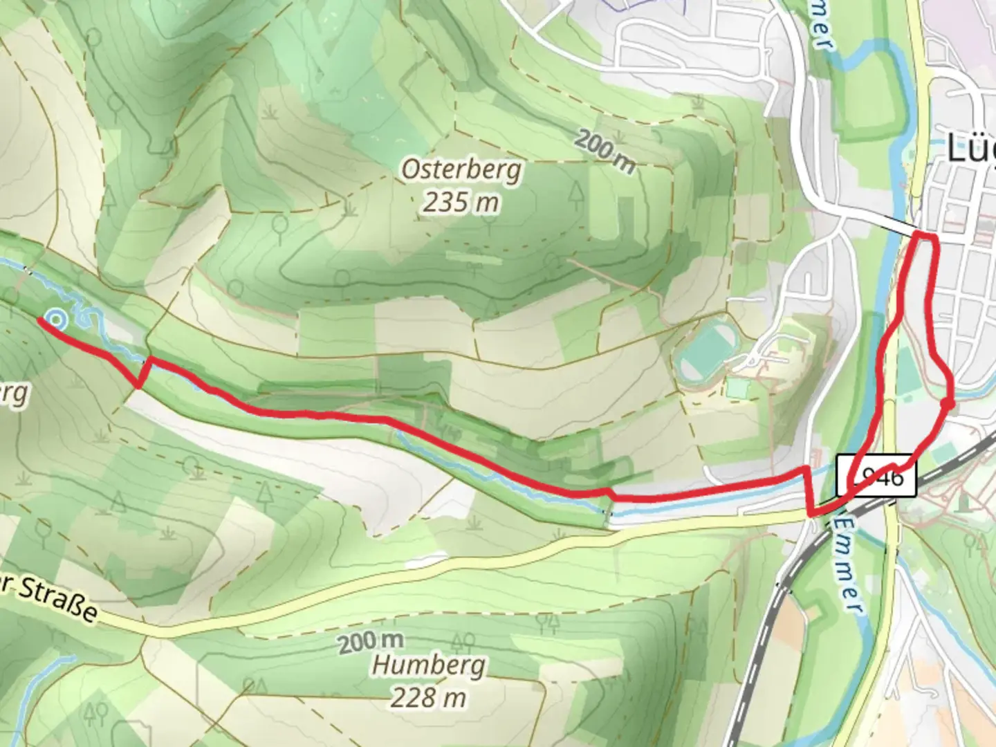 An image depicting the trail Das Geheimnis der Sieben Quellen via Emmerauenpark and its surrounding area.