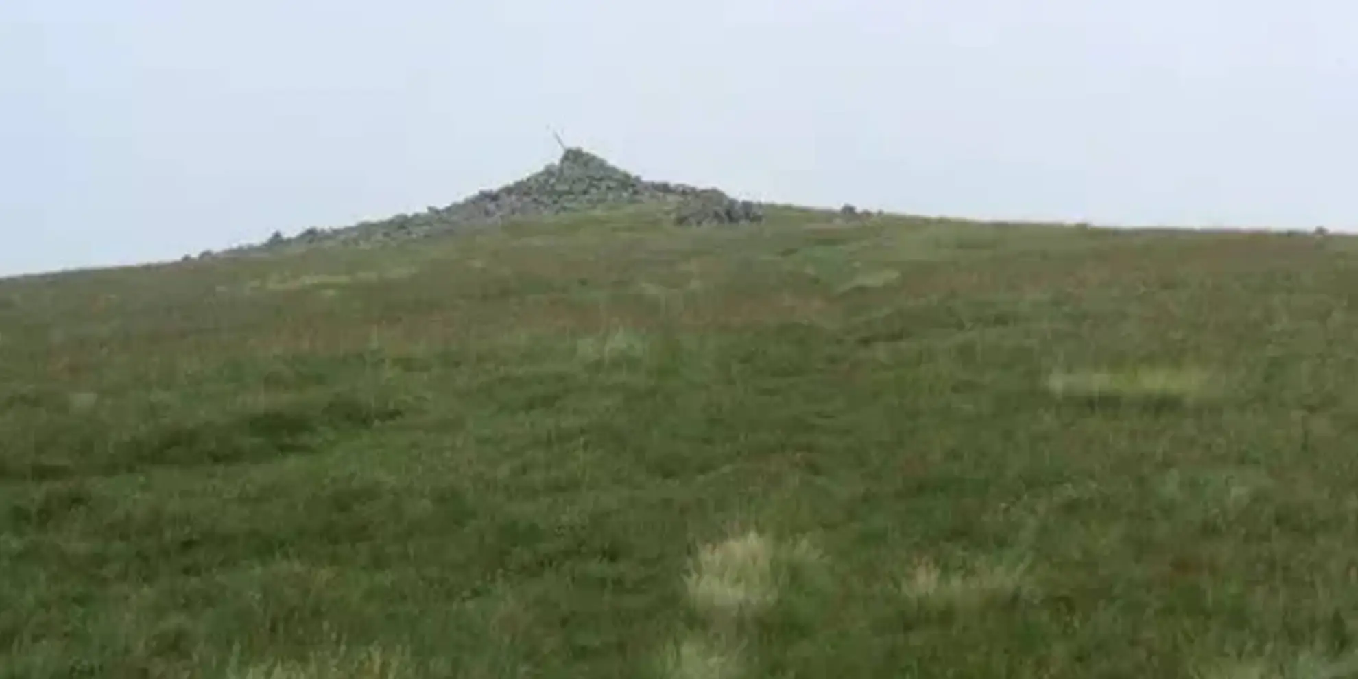 An image depicting the trail Queensberry and Beinn Bhreac Loop and its surrounding area.