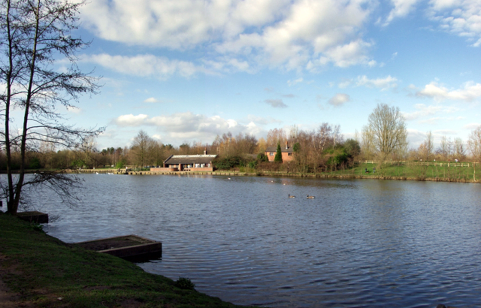 An image depicting the trail Three Sisters Lake, Coffin Wood and Old Dipping Pond Loop and its surrounding area.