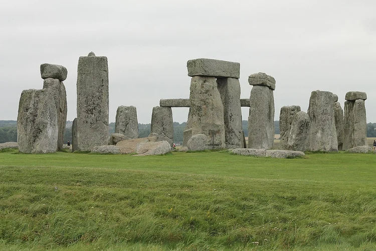 Fargo Plantation and Stonehenge