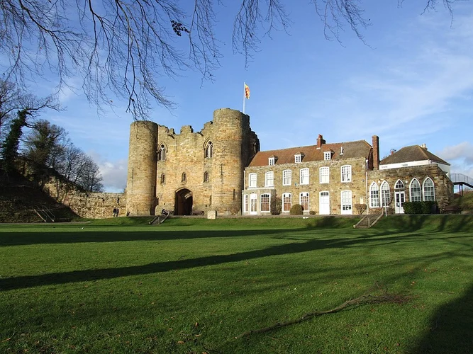Tonbridge Castle Loop