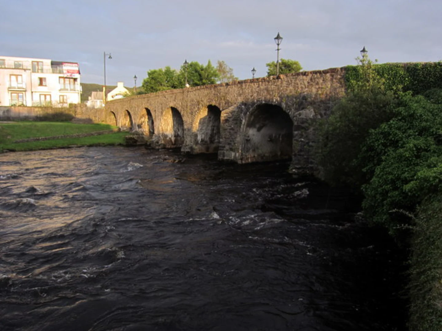 An image depicting the trail Foxford Town - Loop Walk and its surrounding area.