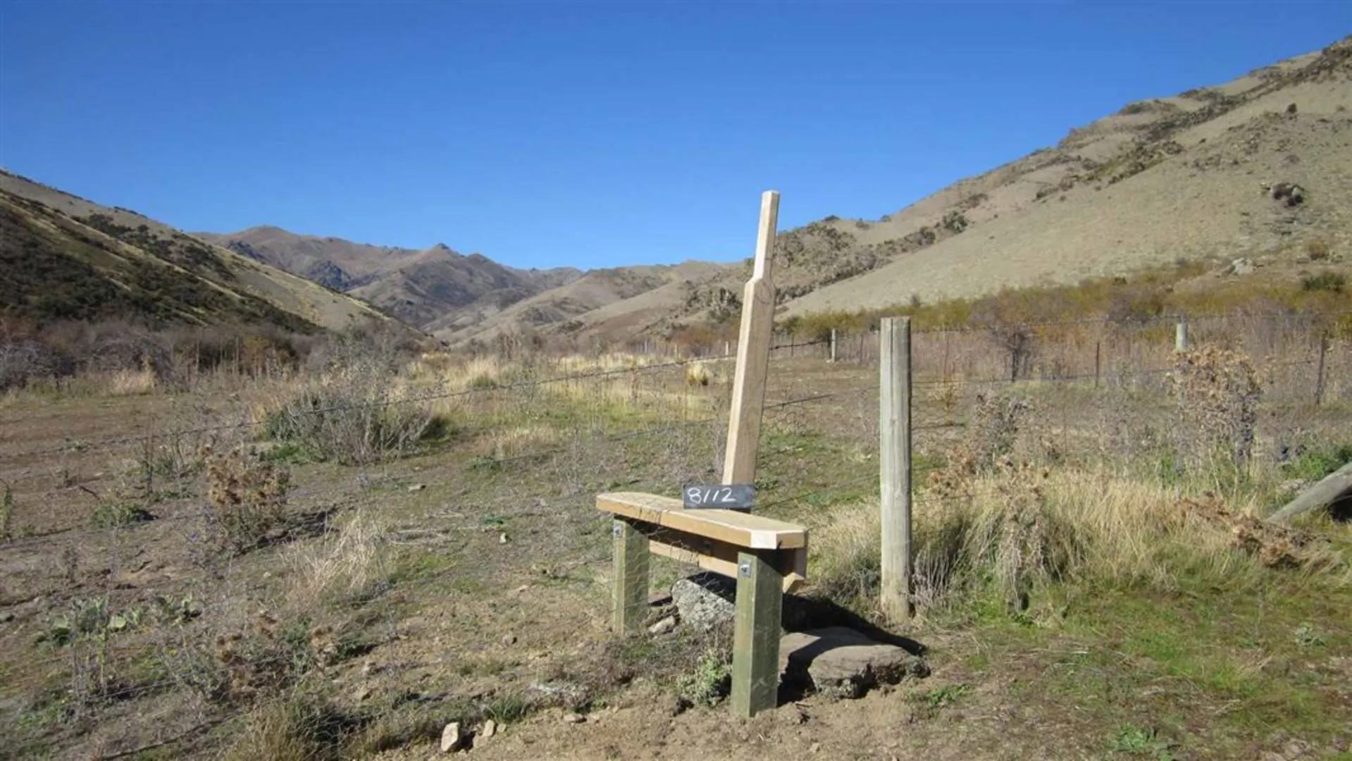 An image depicting the trail Dry Creek Track and its surrounding area.