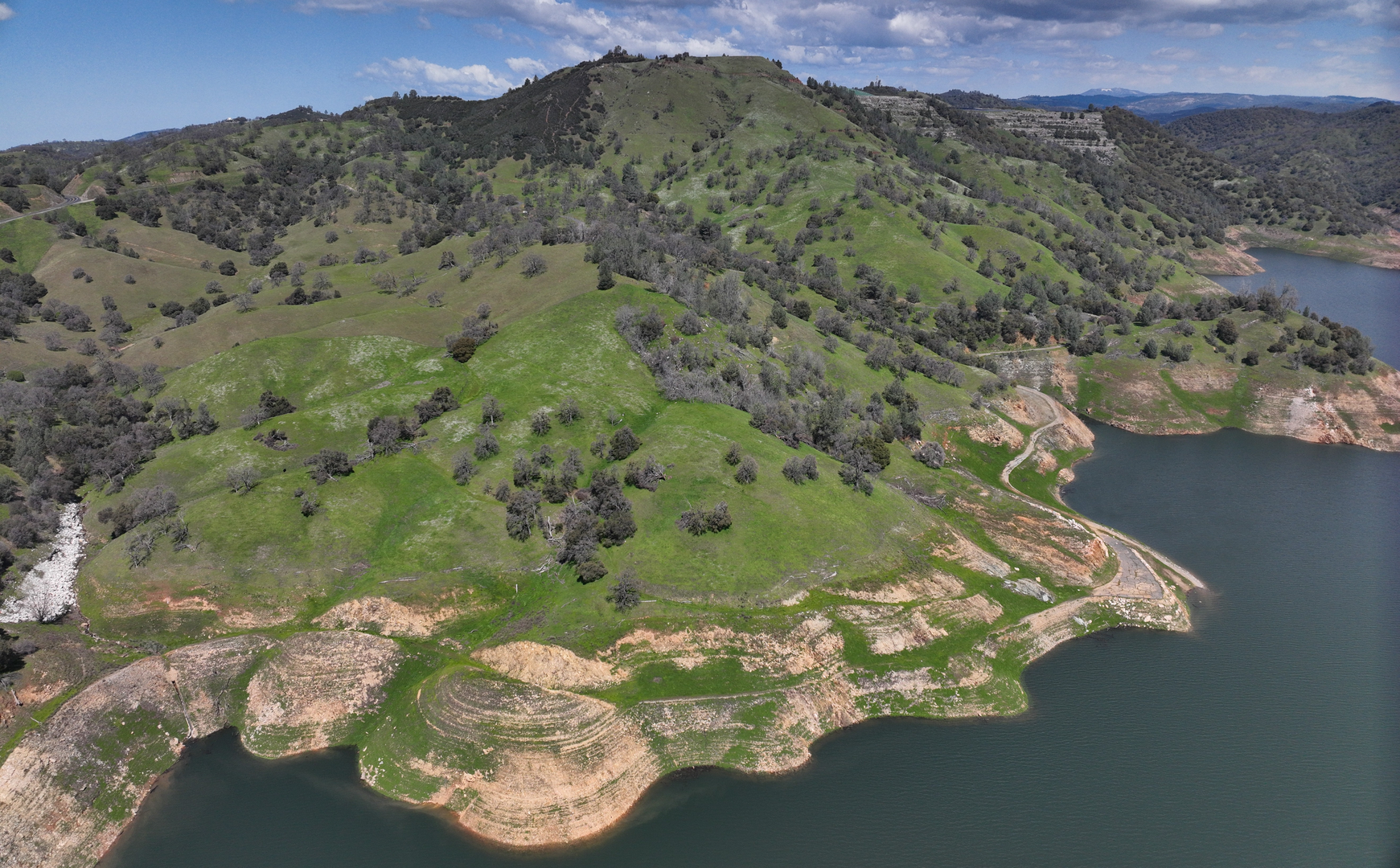 An image depicting the trail Tuttletown Recreation Area Loop vi Heron Point Trail and Ringneck Run Trail and its surrounding area.