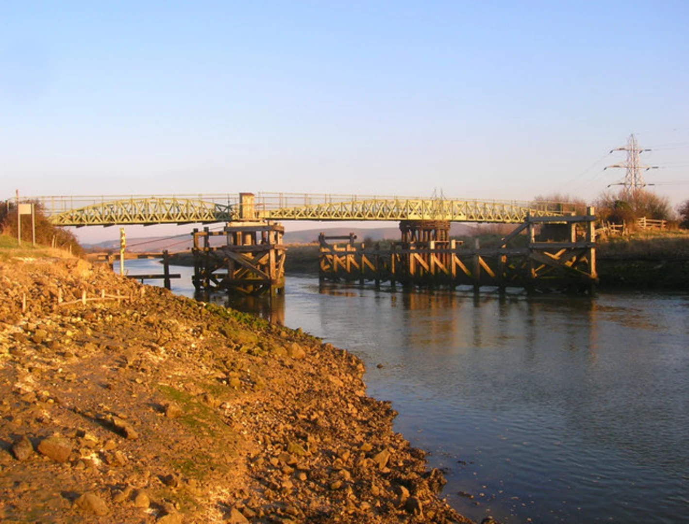 An image depicting the trail Southease and Rodmell Loop via Rive Ouse and its surrounding area.