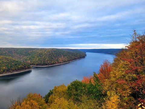 Jakes Rocks Overlook