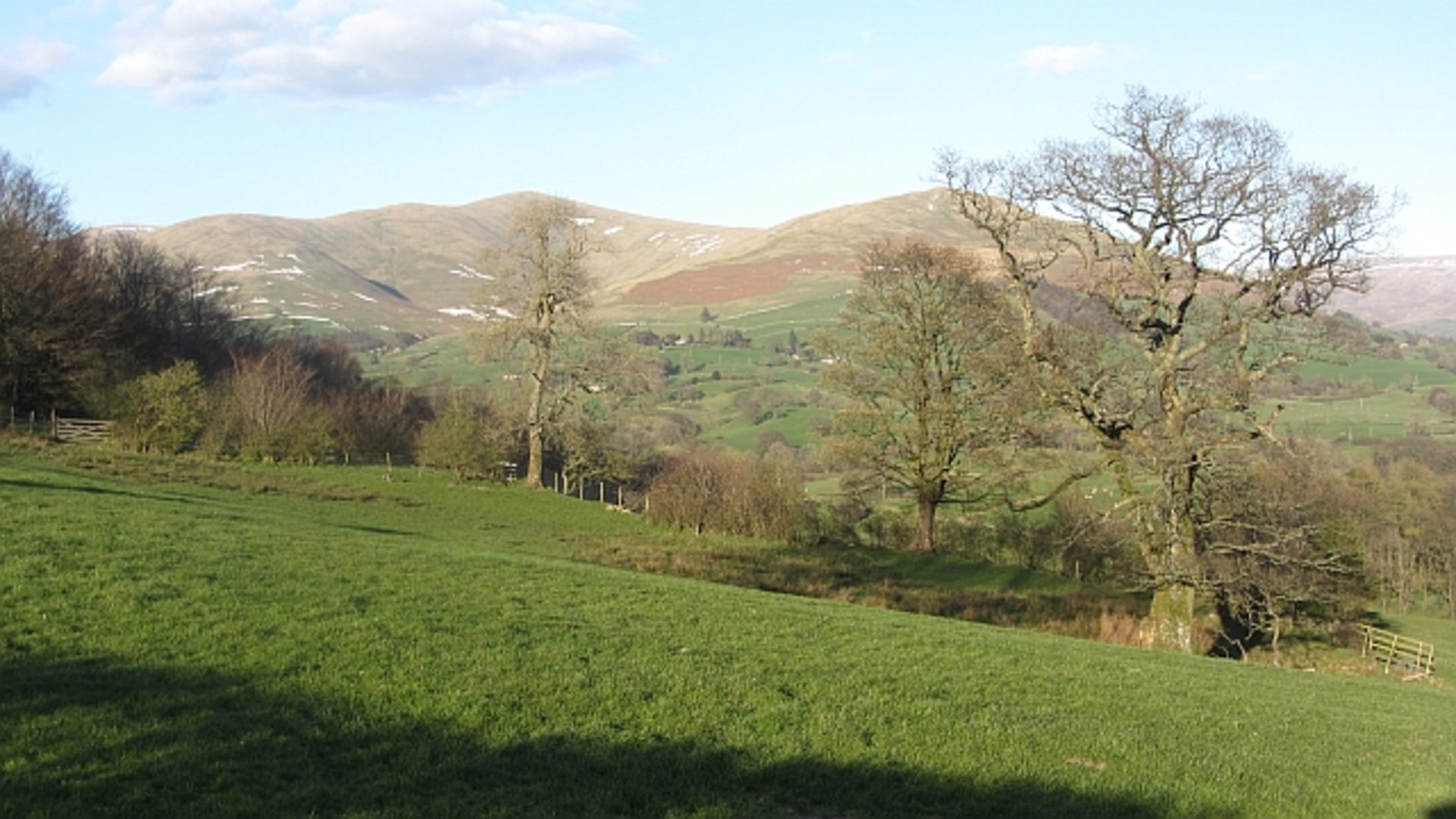 An image depicting the trail Wetherlam Loop and its surrounding area.
