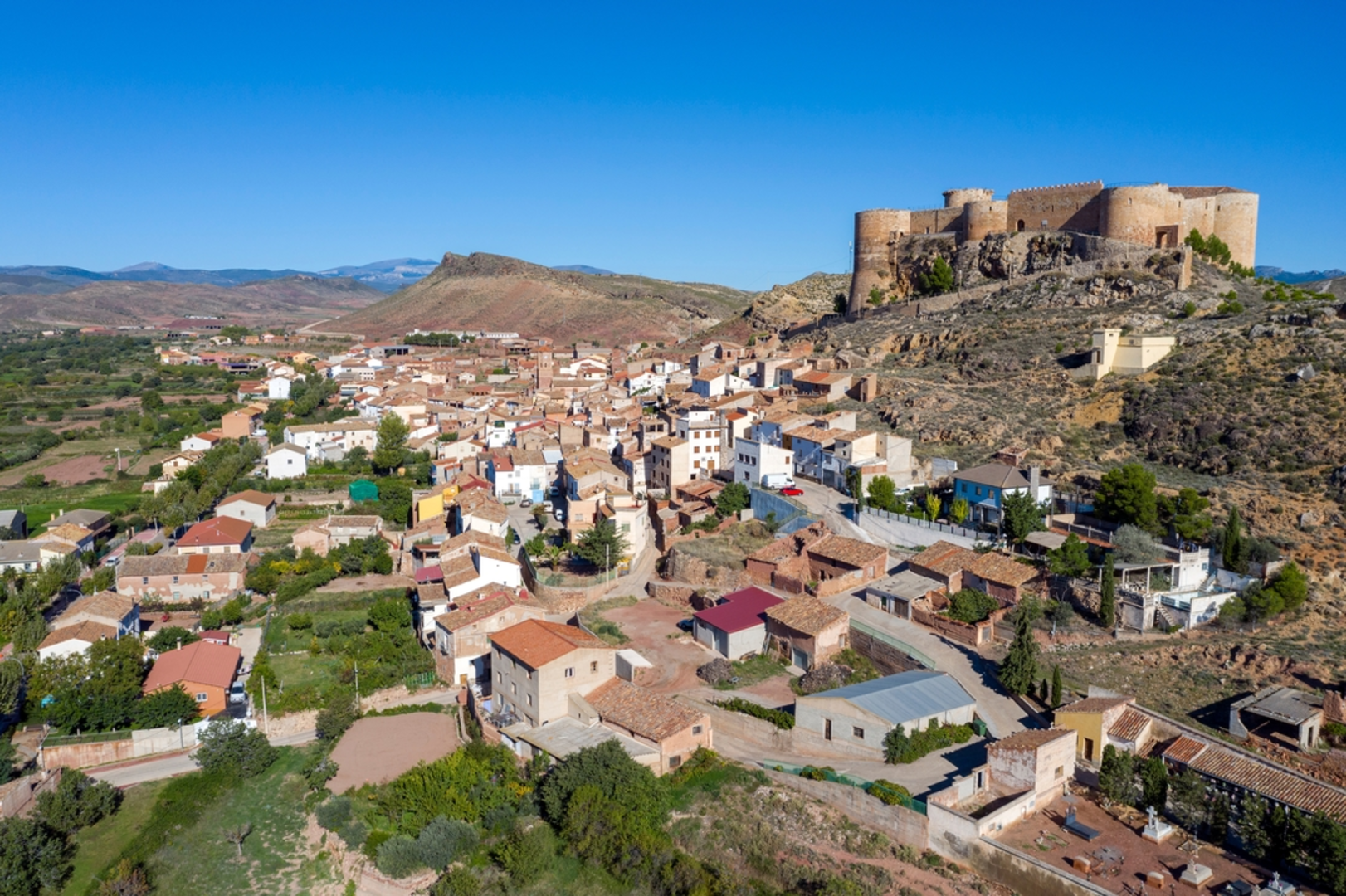 An image depicting the trail Brea de Aragón - Cueva del Moreno PR Z 16 and its surrounding area.