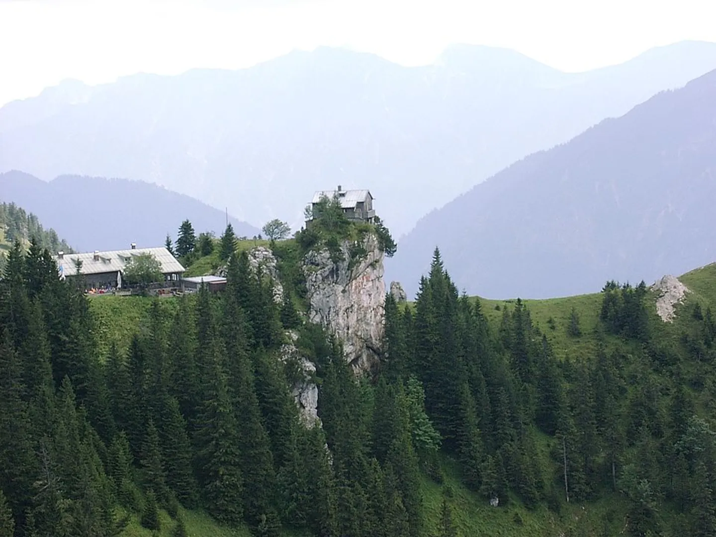 An image depicting the trail Kofelsteig and Pürschlingweg Loop and its surrounding area.