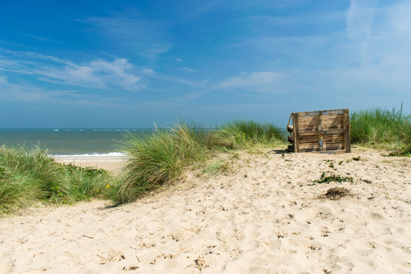 An image depicting the trail England Coast Path - Hopton on Sea to Sea Palling and its surrounding area.