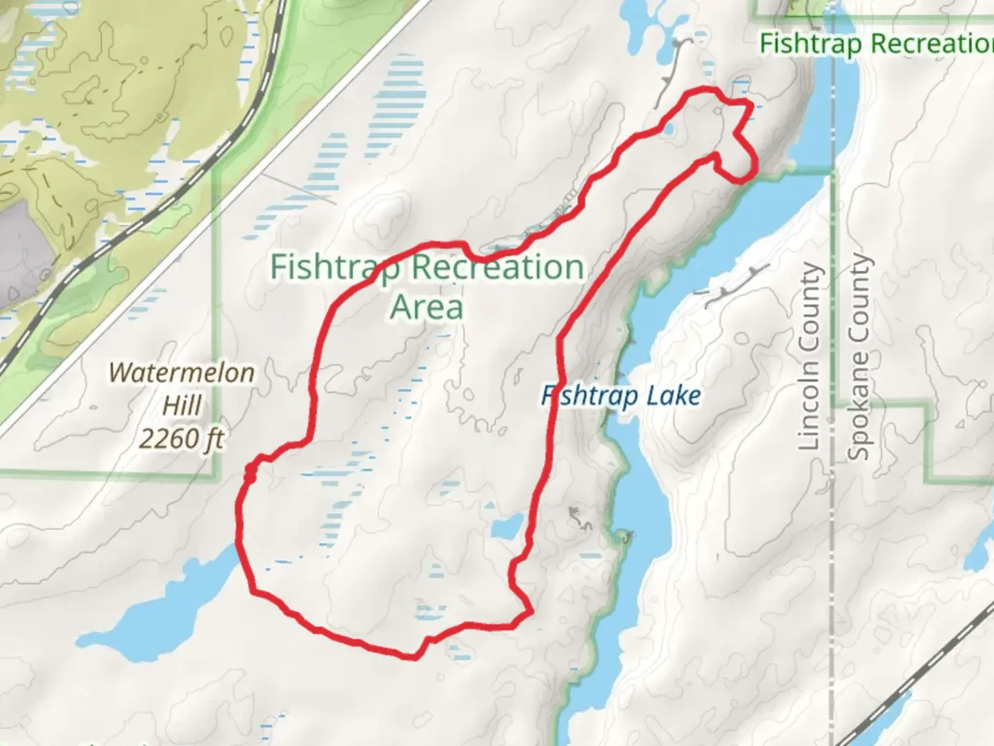 An image depicting the trail Fishtrap Lake South Loop and its surrounding area.