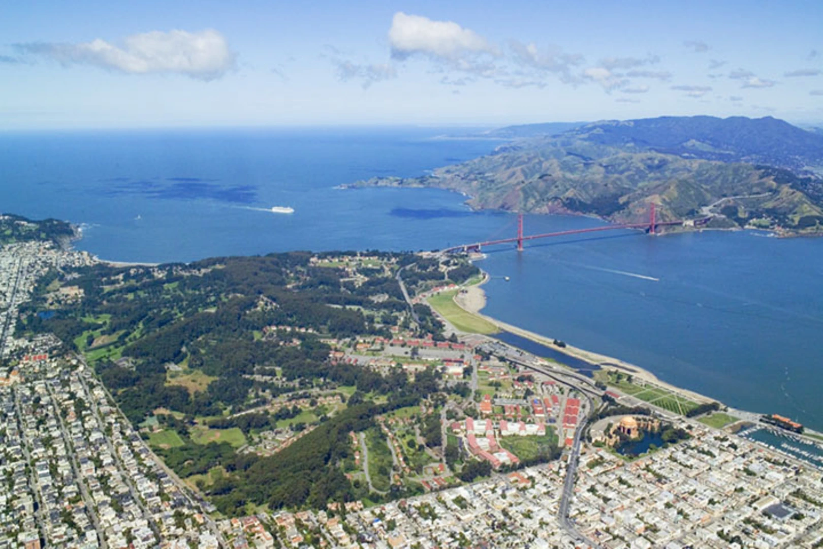 An image depicting the trail Ecology Trail and Lovers Lane Loop and its surrounding area.