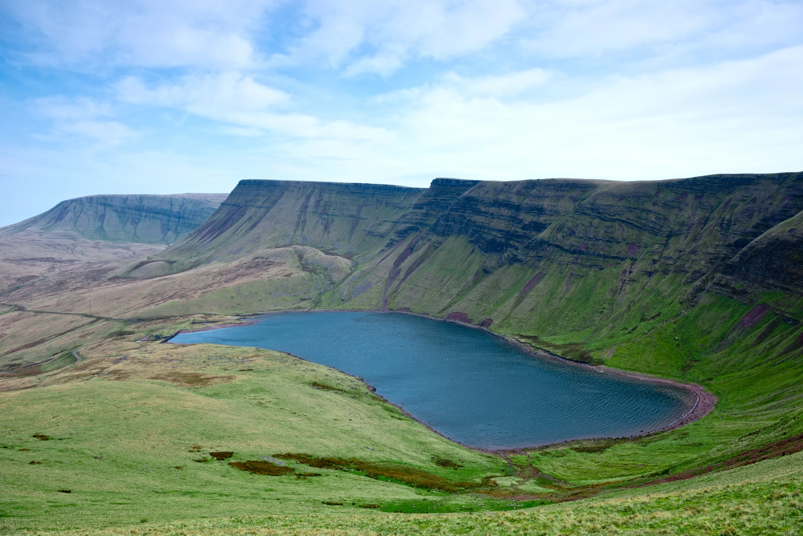 An image depicting the trail The Black Mountain - Brecon Beacons and its surrounding area.
