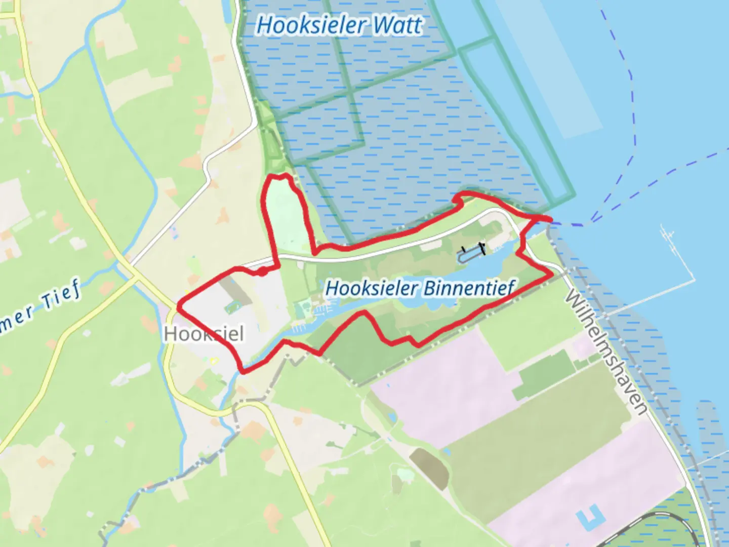 An image depicting the trail Hooksieler Binnentief Loop and its surrounding area.