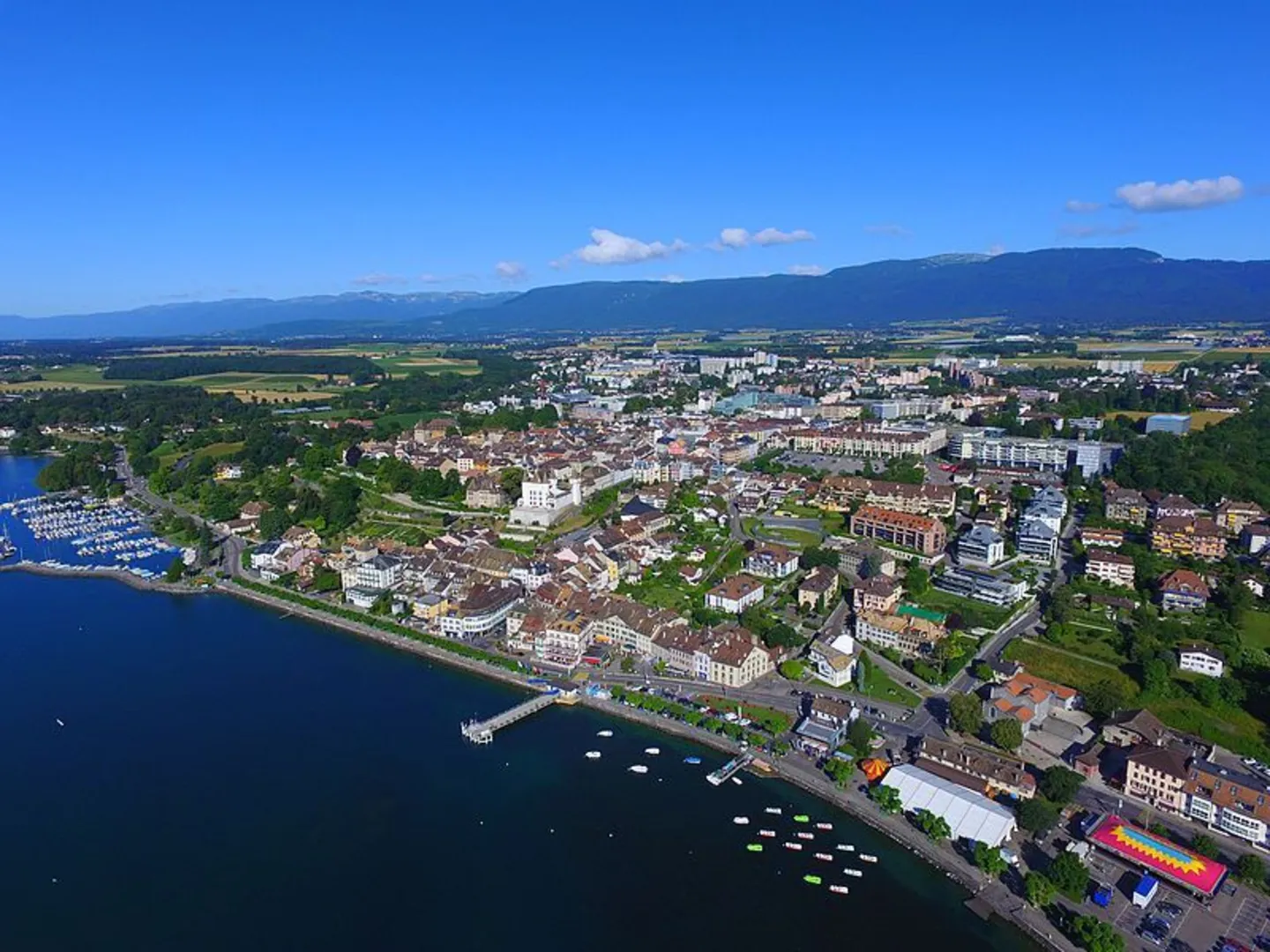 An image depicting the trail Bassins - Nyon Trail and its surrounding area.