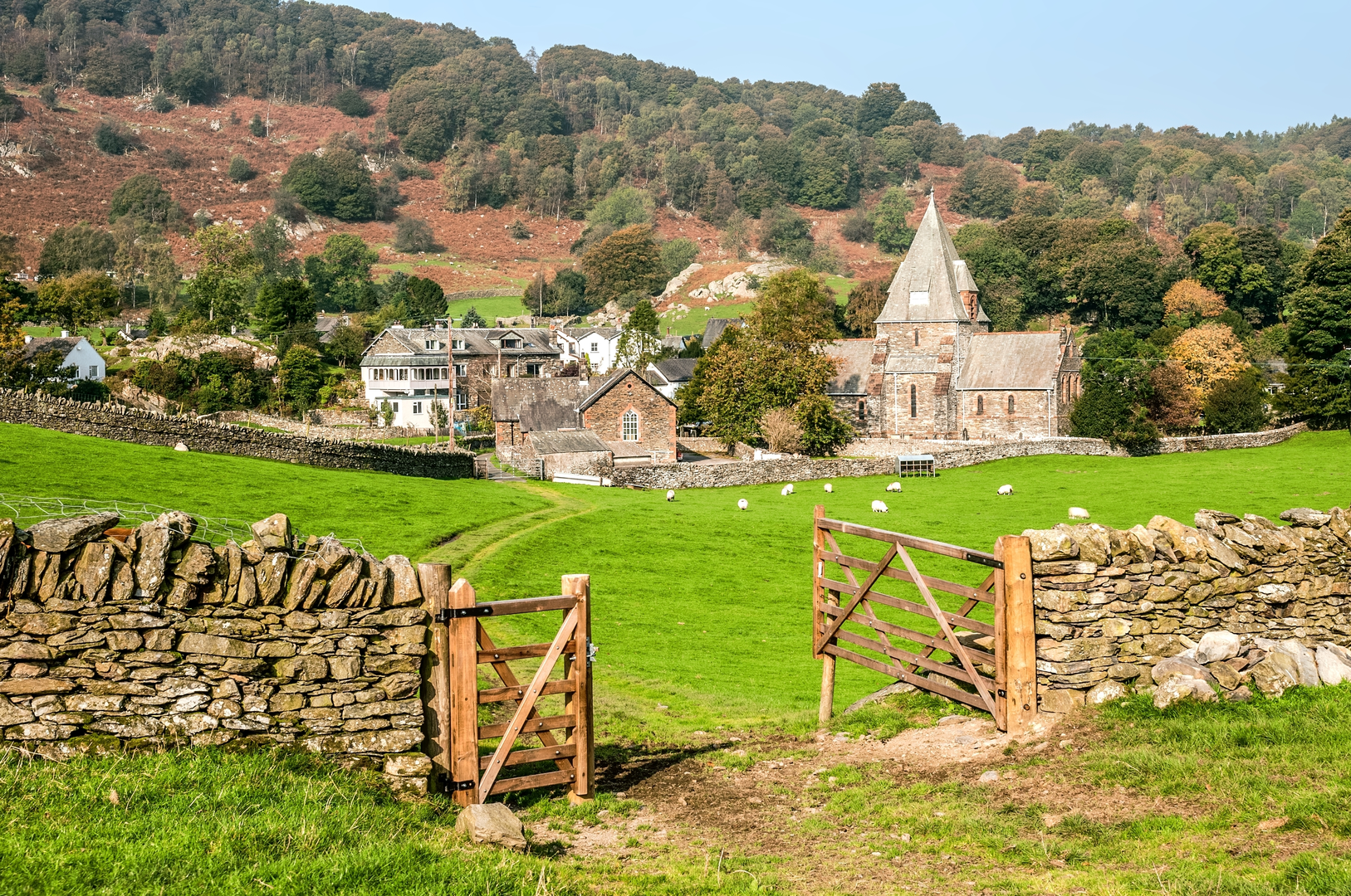An image depicting the trail Windermere Way and its surrounding area.
