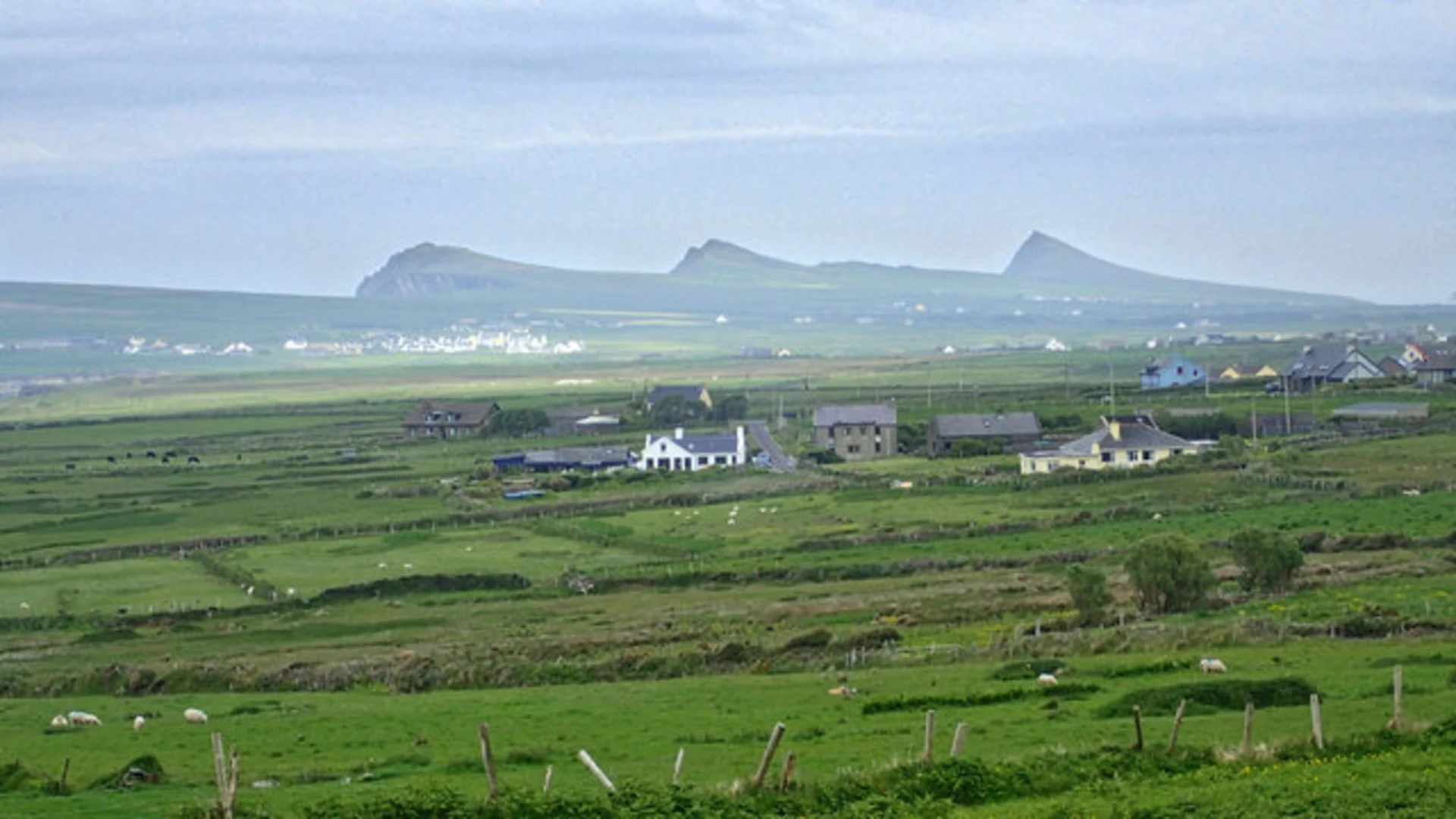 An image depicting the trail Clogher Holy Well Loop and its surrounding area.